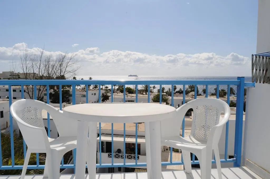 Aparthotel Costa Volcán&Spa Puerto del Carmen  2*, Puerto del Carmen (Lanzarote) España